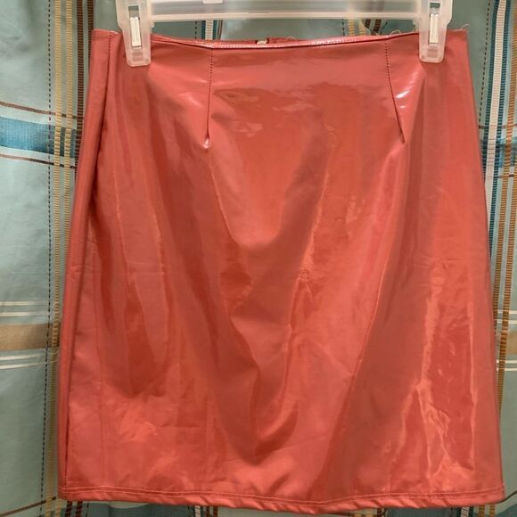 Pink nude vinyl latex miniskirt size S - Picture 1 of 4